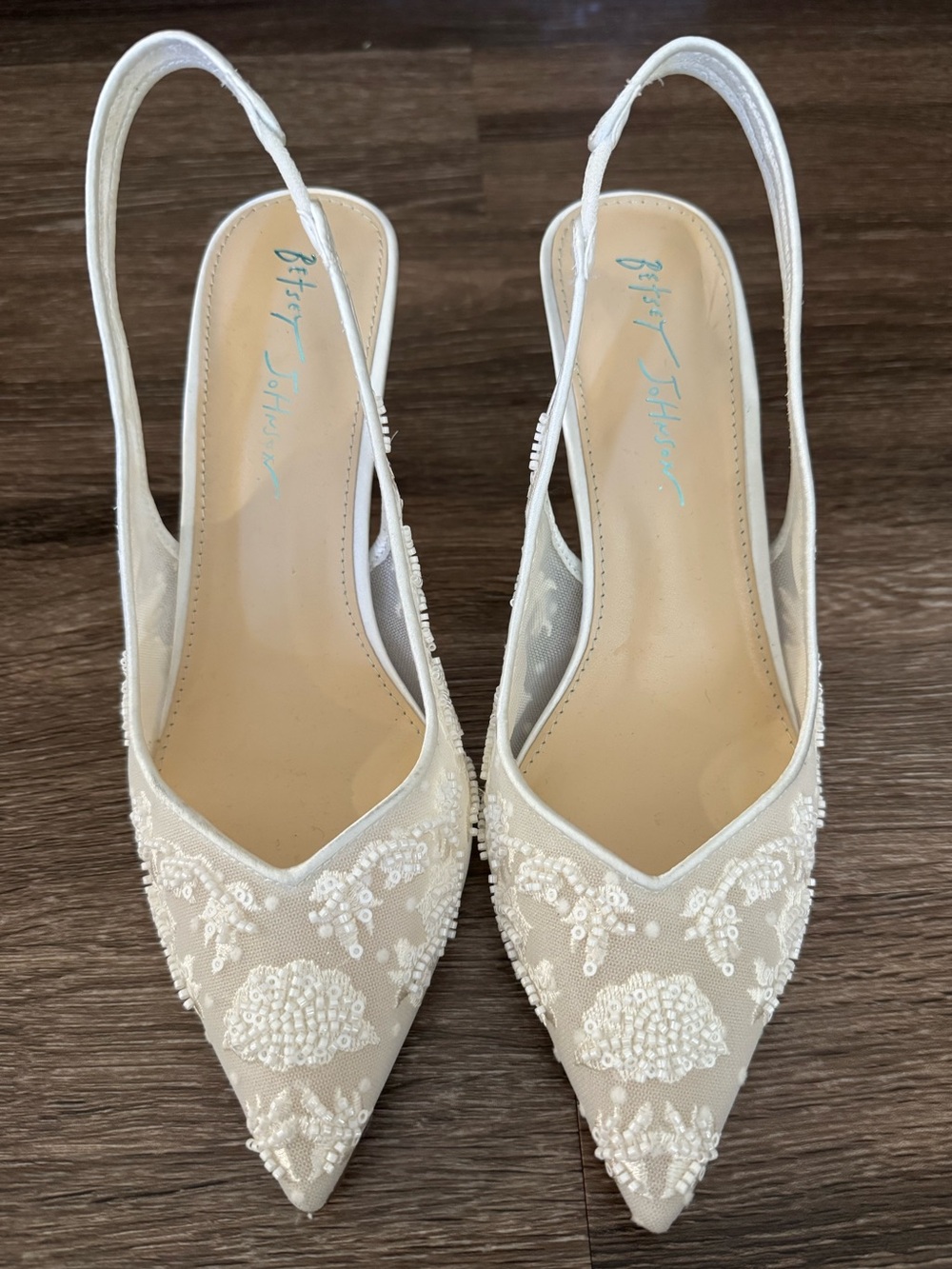 Betsey Johnson Nikki Embroidered Heels Size 7.5